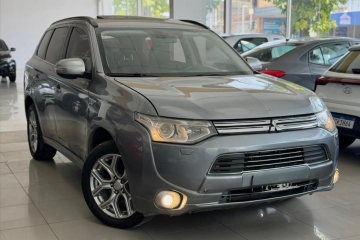 OUTLANDER